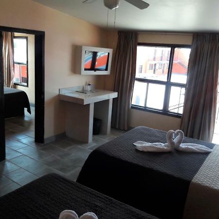 Motel Agora Ensenada Bagian luar foto