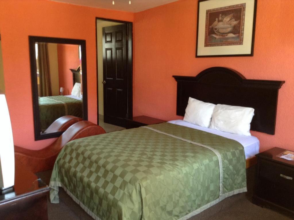 Motel Agora Ensenada Bagian luar foto