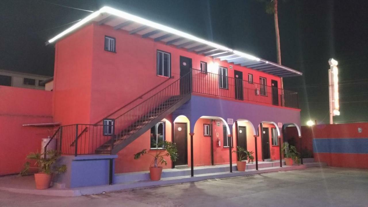 Motel Agora Ensenada Bagian luar foto