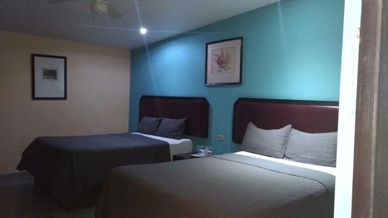 Motel Agora Ensenada Bagian luar foto